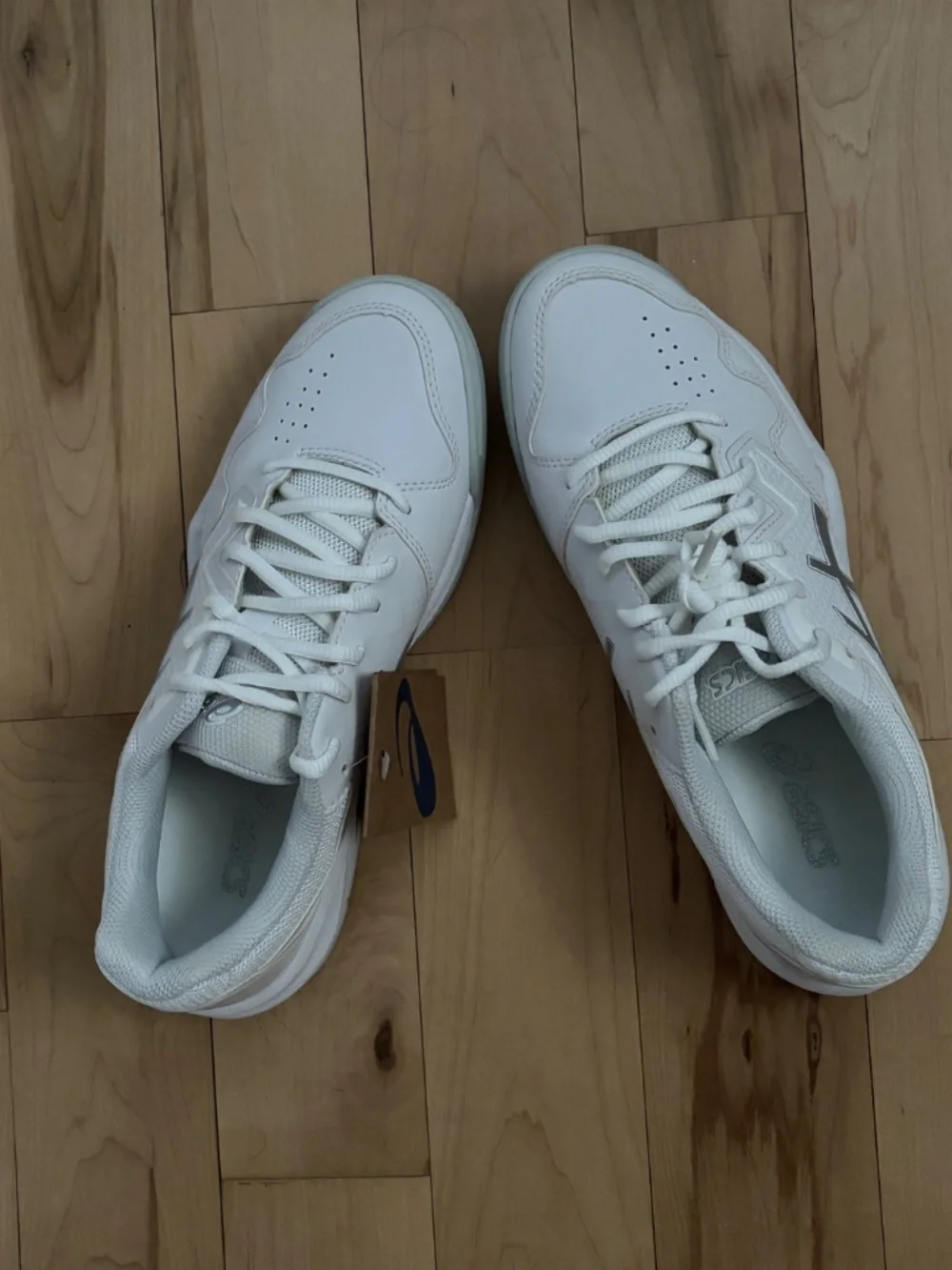 Asics Tennis  sneakers NWT